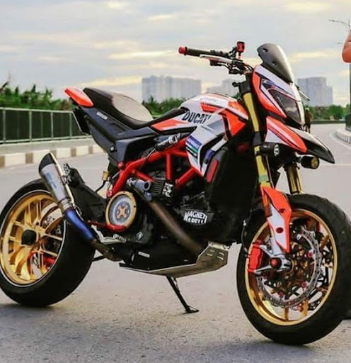 Ducati Hypermotard Wallpapers