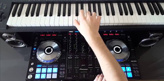 DJ Mixer 3D piano & Pads music