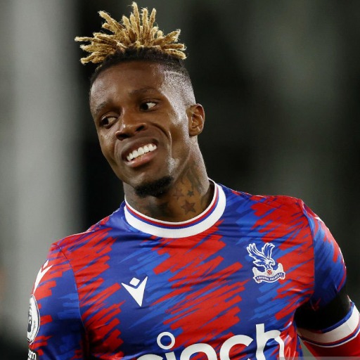 Crystal Palace 4K Wallpapers logo