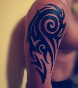 Designs de tatuagem tribal