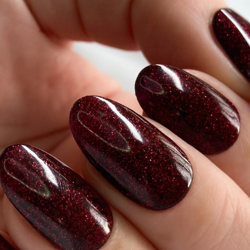 Shellac Nails logo