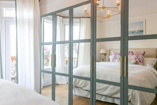 Screenshot of Bedroom Wardrobe