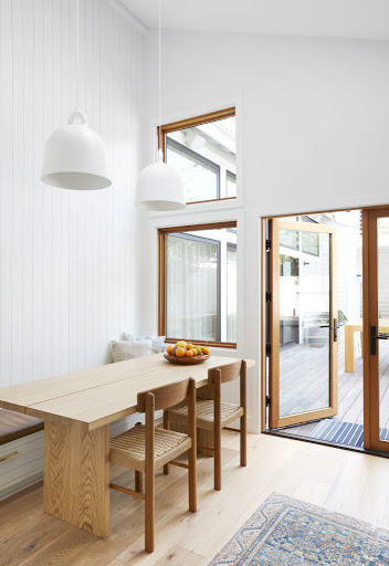 Screenshot of Bungalow Decor