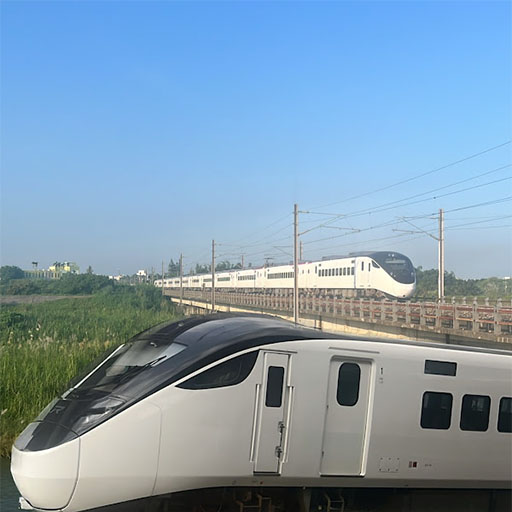 Rui railway life world 網站 logo