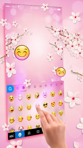 Pink Romantic Sakura Theme Screen 2