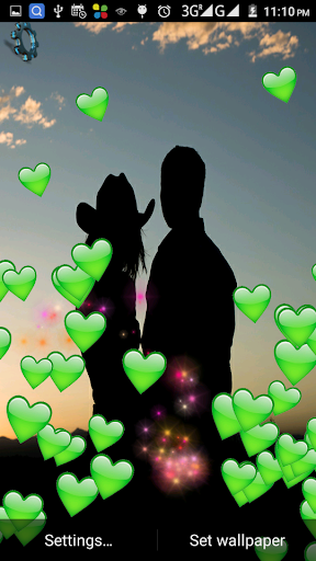 Couple Love Live Wallpaper