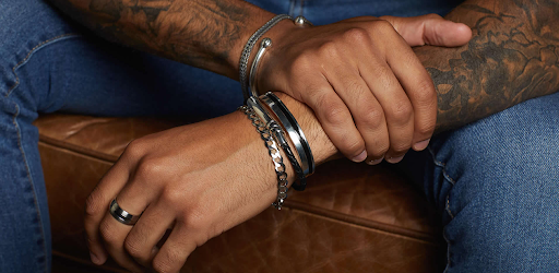 Mens Jewellery Fashion App Screen 2