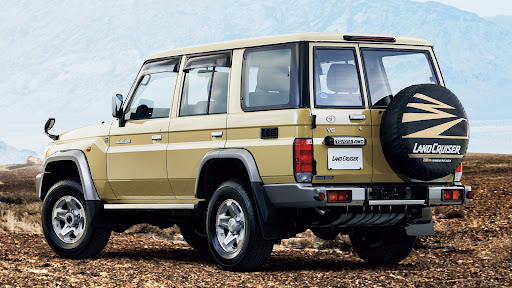 Toyota Land Cruiser Screen 2