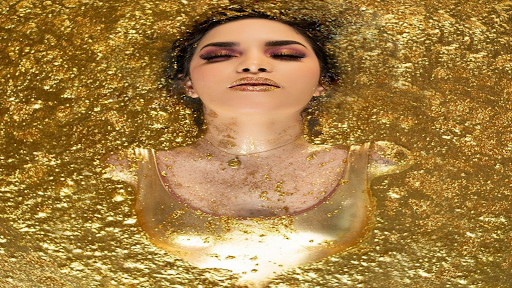 Kimberly Loaiza Juegos Rompeca