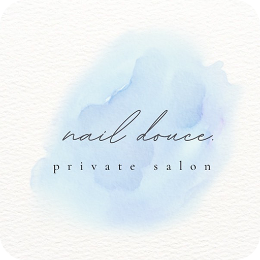 nail douce.(ネイル ドゥース.) logo