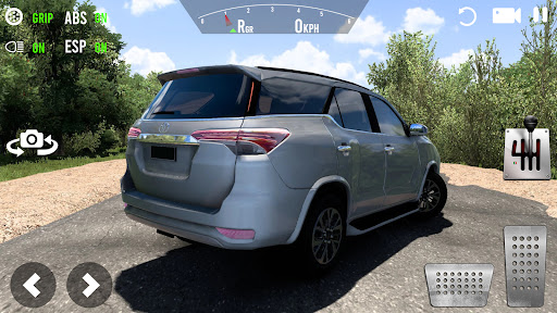 Fortuner Offroad Car Driving Screen 2