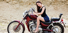 Sexy Girls on Moto Wallpaper APK