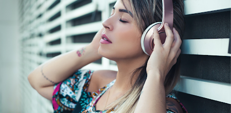 98.4 FM Radio Online App poster 2