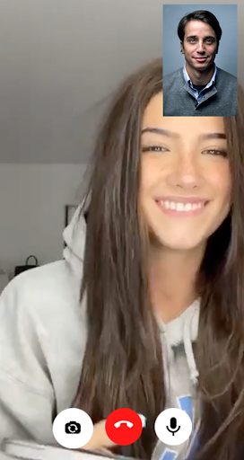 Charli DAmelio Video Call Screen 3
