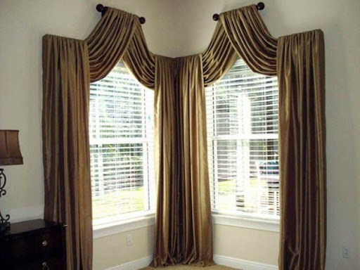 100 Curtain and Blind Top Models