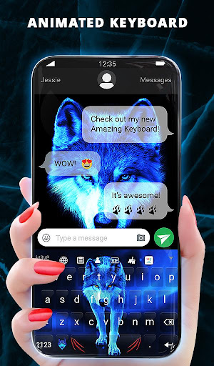 Ice Wallpaper + Keyboard: Wolf Screen 2
