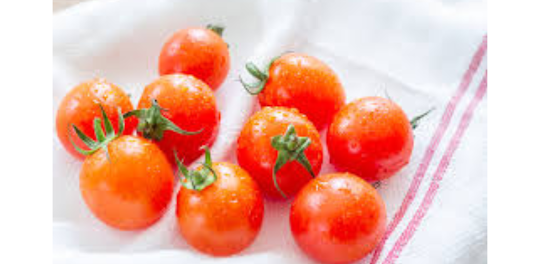 natural tomato images