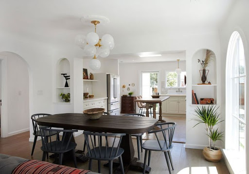 Screenshot of Bungalow Decor