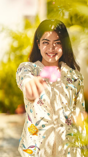 Rashmika Mandanna 4K Wallpaper 2021