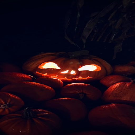 Halloween Costumes Wallpapers logo