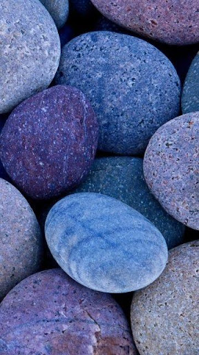Pebbles Wallpaper Screen 3