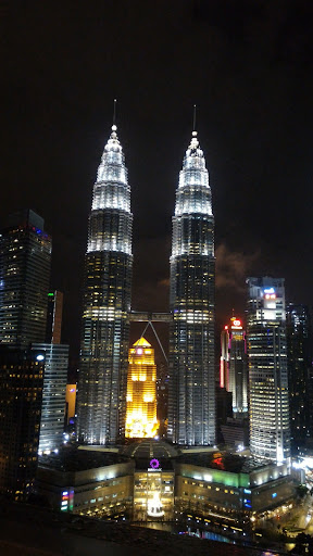 Petronas Towers Malaysia Screen 3