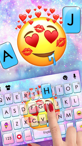 Galaxy Emoji In Love Keyboard Screen 2