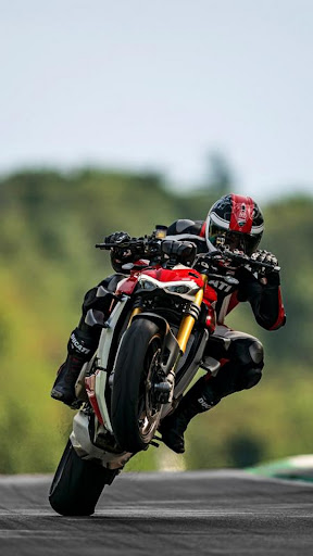 Ducati Streetfighter Screen 2