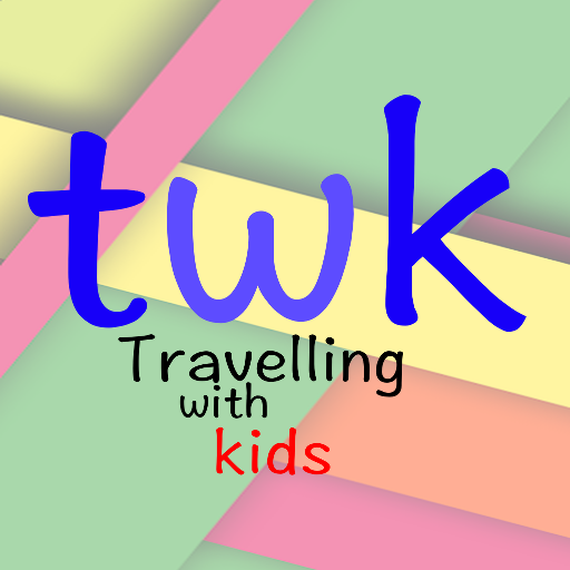 Traveling with Kids logo