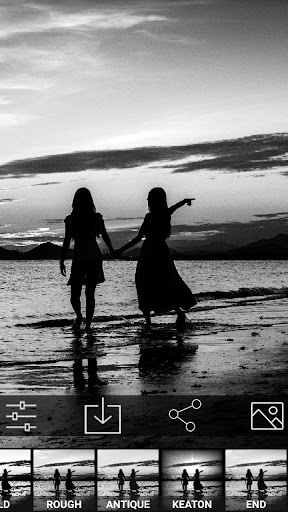 black and white photography Screen 3