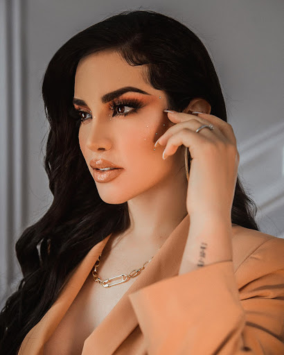 Kimberly Loaiza Wallpaper 4K Screen 3