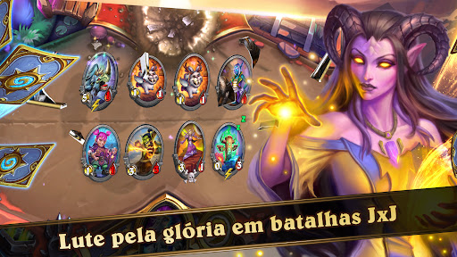 Hearthstone é Um Jogo De Cartas Digital Online Gratuito. Jogo De Vídeo.  Homem Joga Videogame No Laptop Imagem Editorial - Imagem de jogos, digital:  229989390