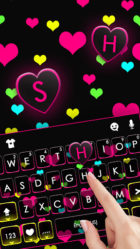 Colorful Love Hearts Keyboard Screen 2