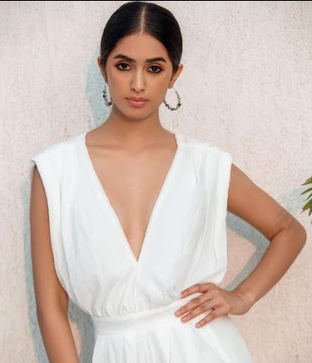 Sini Shetty Wallpaper HD