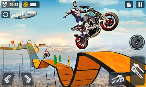 Superhero GT Bike Racing Stunt