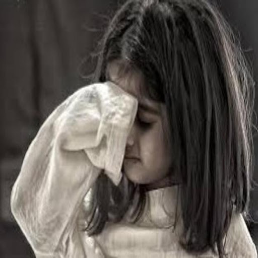 صور بنات حزينة - خلفيات