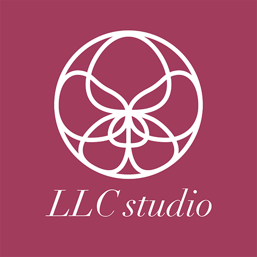 LLC studio　公式アプリ logo
