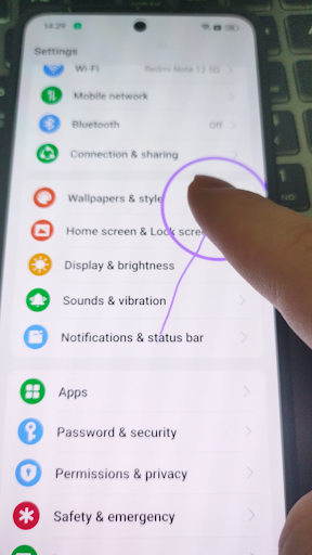 Show taps : on any screen Screen 2