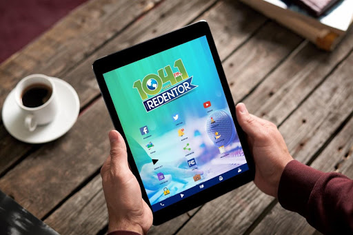 104.1 Redentor  Llena de Fe