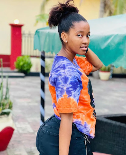 Uhondo Kitandani - Wakubwa Tu