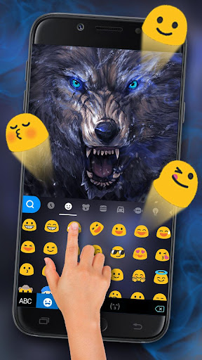 Cruel Night Wolf Keyboard Them Screen 3