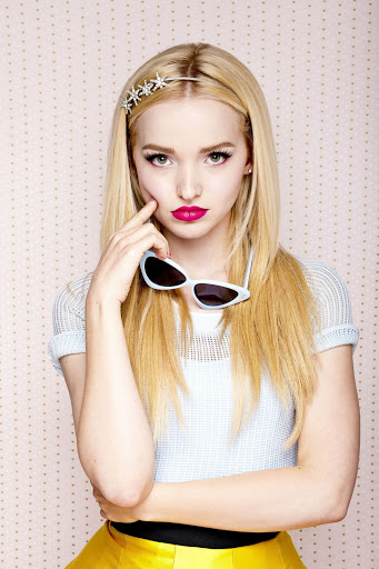 Dove Cameron Wallpapers Screen 3
