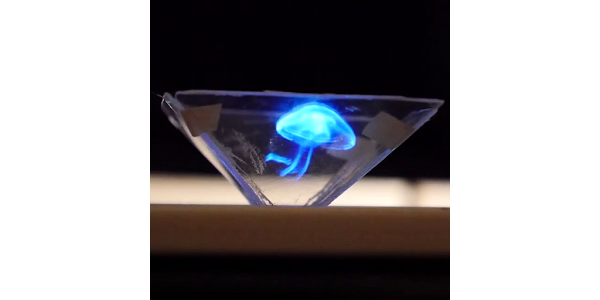 Holograma 3D: veja como fazer projetor caseiro e barato com o celular