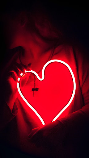 Android application glowing heart wallpaper screenshort