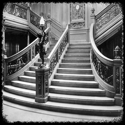 Titanic, luxury and tragedy Screen 2