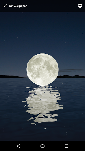 Lune sur l'eau Fond d'écran animé