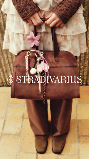 Screenshot of Stradivarius - Clothing Store