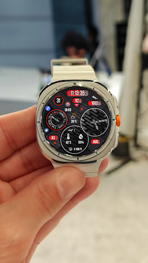 N-SPORT608 Black2B Watch Face screenshot 0