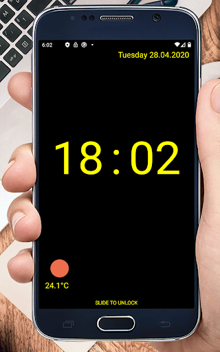 Screenshot of Huge Lock Screen Clock