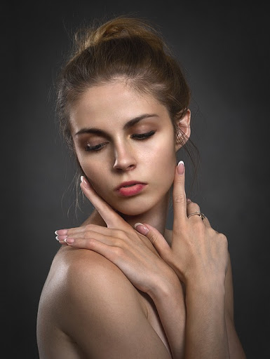 Android application female model wallpaper screenshort